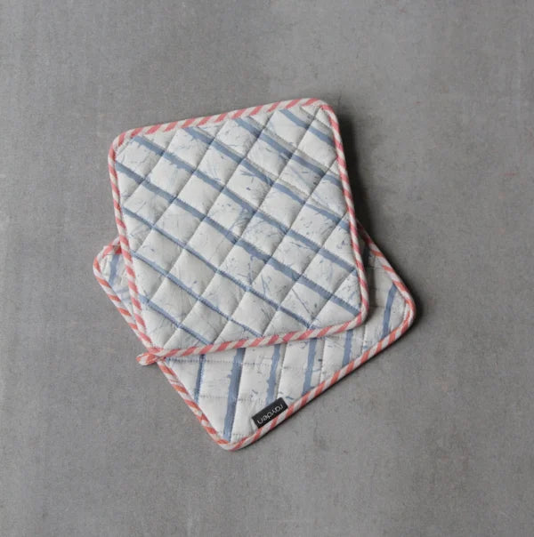 BASIK Pop Pot Holder Set of 2