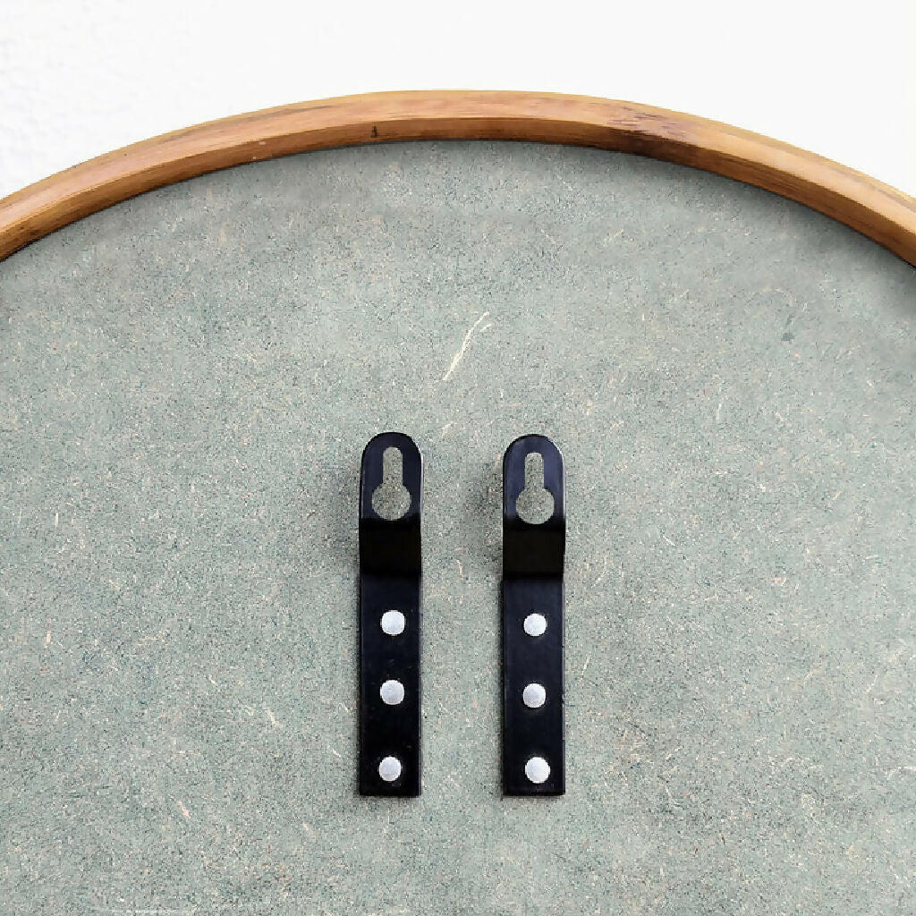 MirrorBack_ac44ea3f-1f22-4e80-a953-e5ff647b77c3