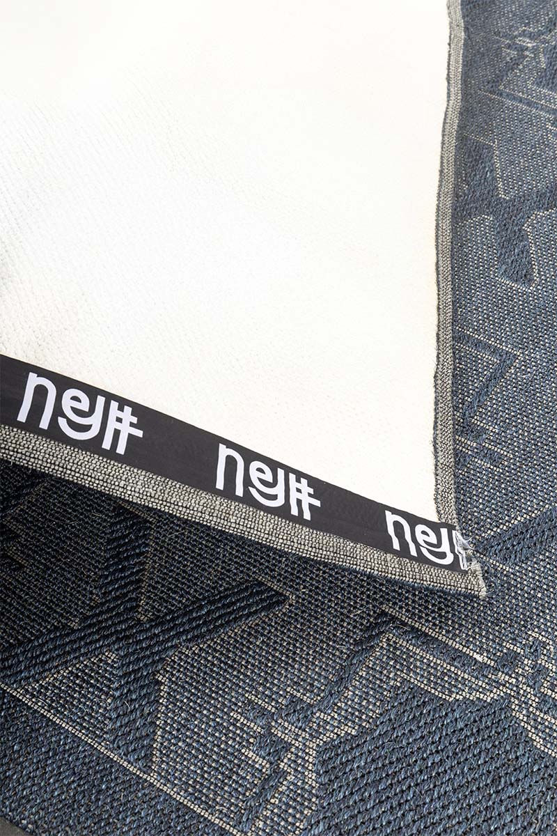 Diamond X 5x8ft Rug
