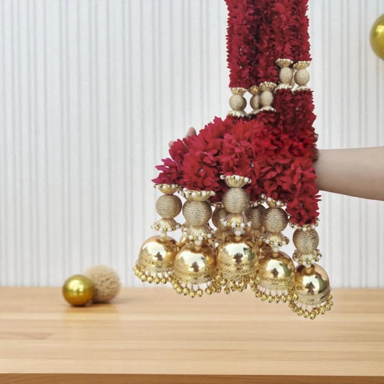 Wreaths & Door Hangers