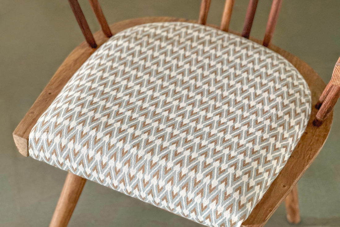 Windsor Beat Cushioned Chair-Rosewood