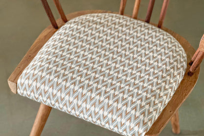 Windsor Beat Cushioned Chair-Rosewood