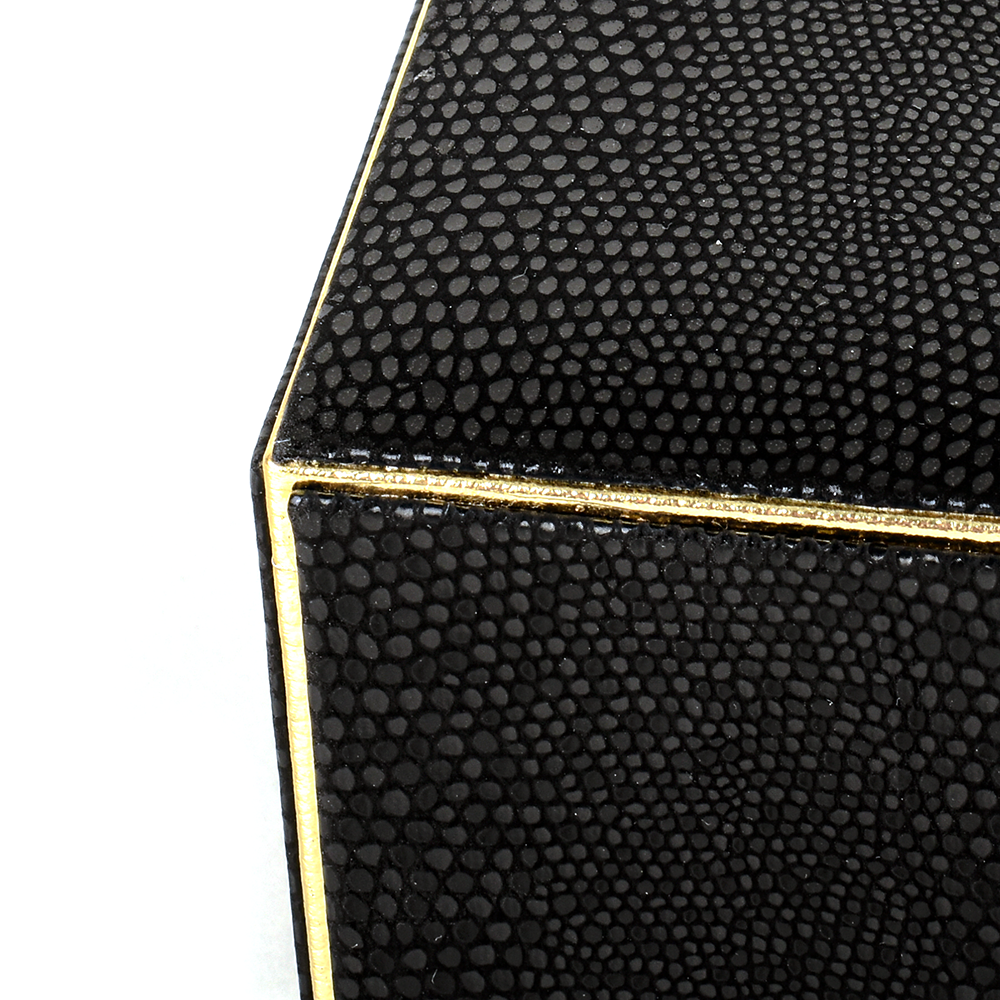 Serpentine Rectangle Tissue Box